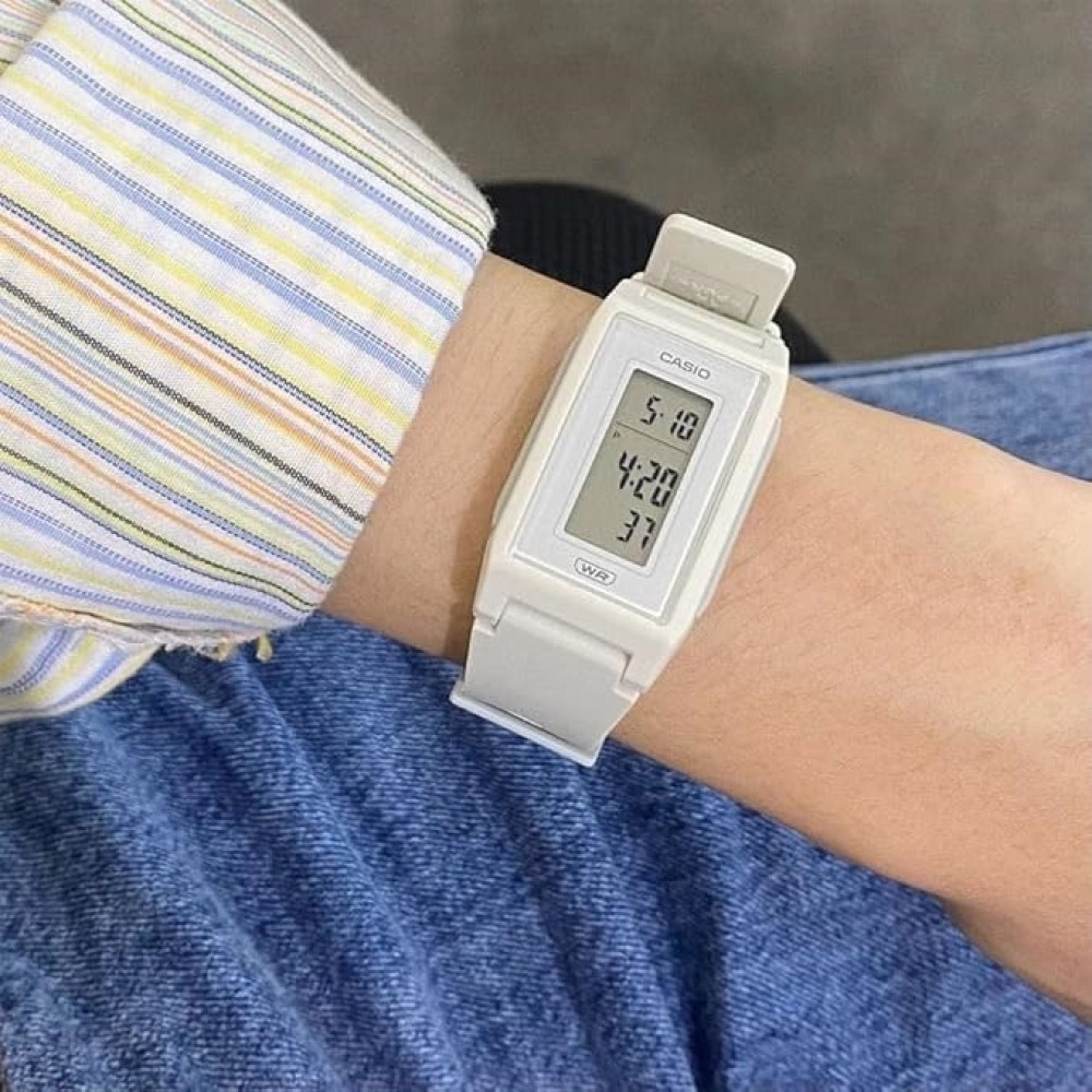 ساعت مچی زنانه اصل | برند کاسیو | مدل LF-10WH-8DF