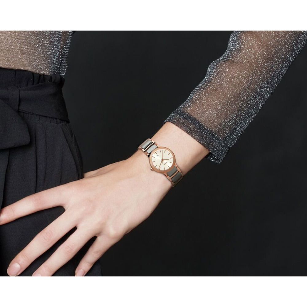 ساعت مچی زنانه اصل | برند رادو | مدل R30555022
