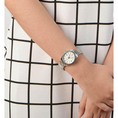 ساعت مچی زنانه اصل | برند کاسیو | مدل LTP-1302D-7A1VDF