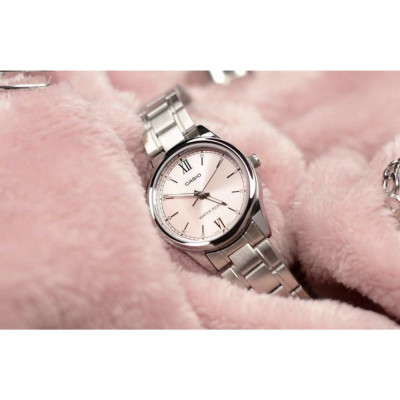 ساعت مچی زنانه اصل | برند کاسیو | مدل LTP-V005D-4B2UDF